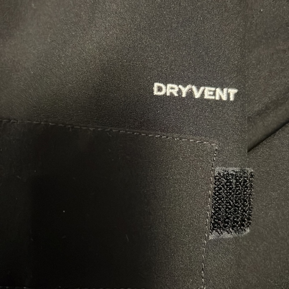 North face Jacket 2022 - Picture 4 of 6